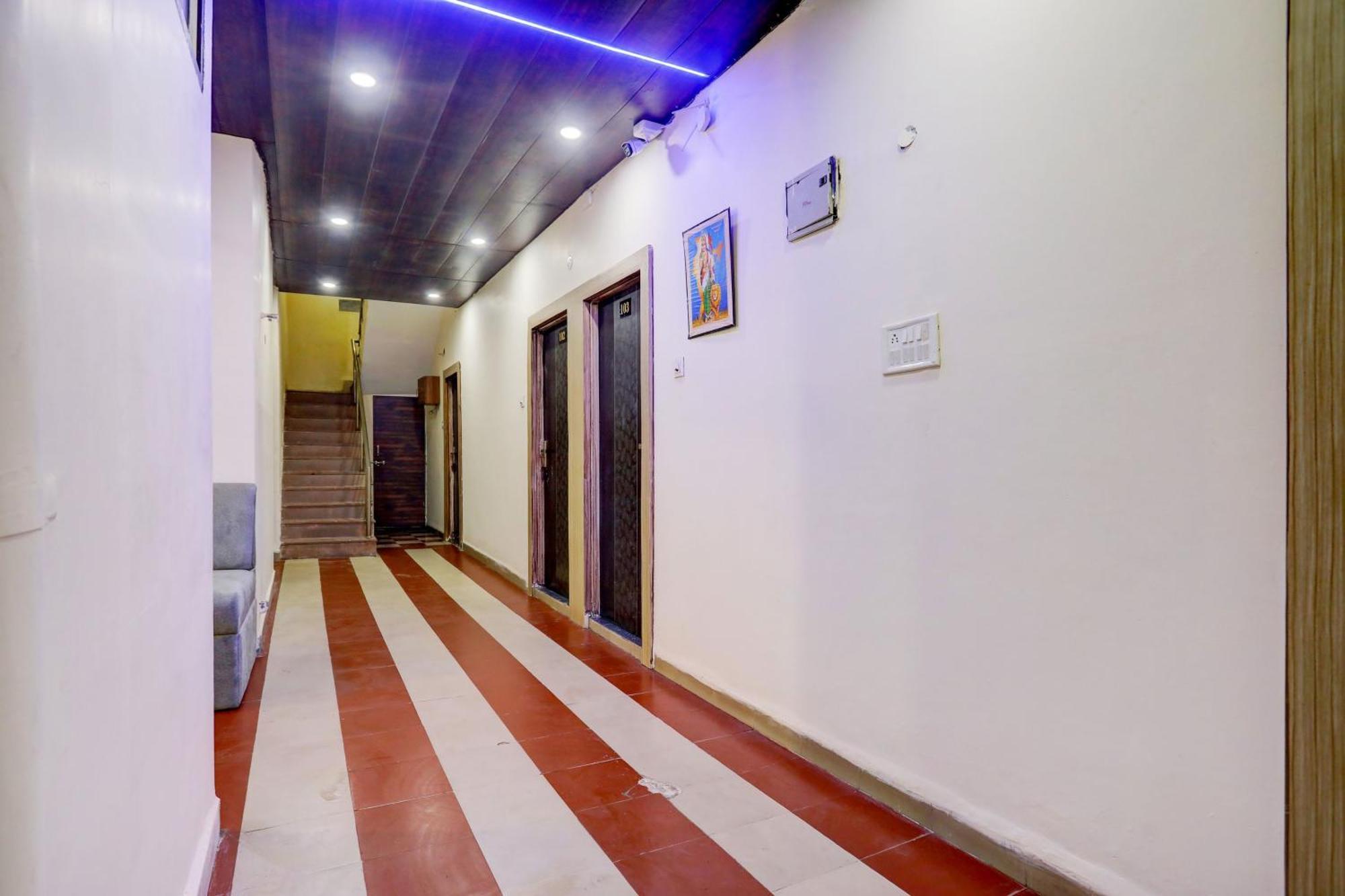 Hotel O Sb 47 Indore Esterno foto