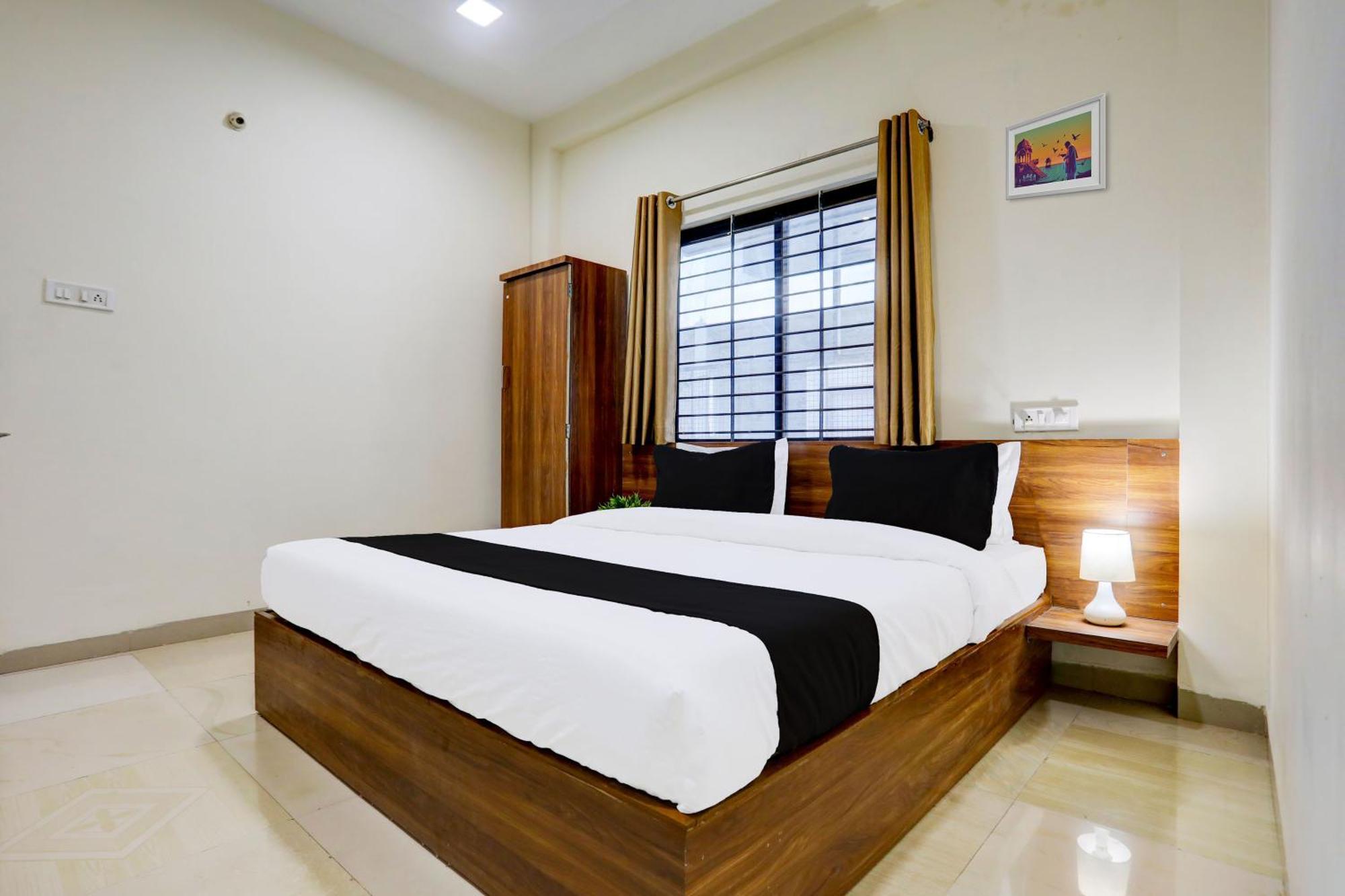 Hotel O Sb 47 Indore Esterno foto